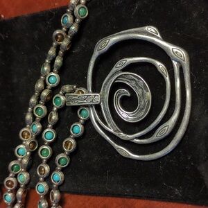 Premier Designs spiral silver necklace